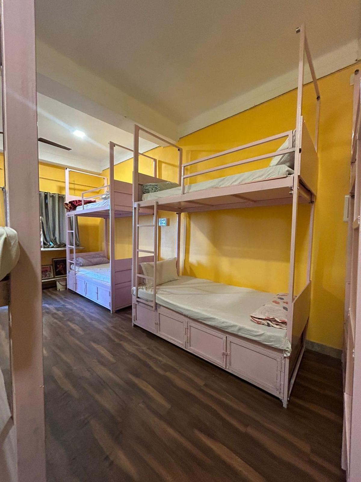 Unplanned Hostel Удайпур Екстер'єр фото