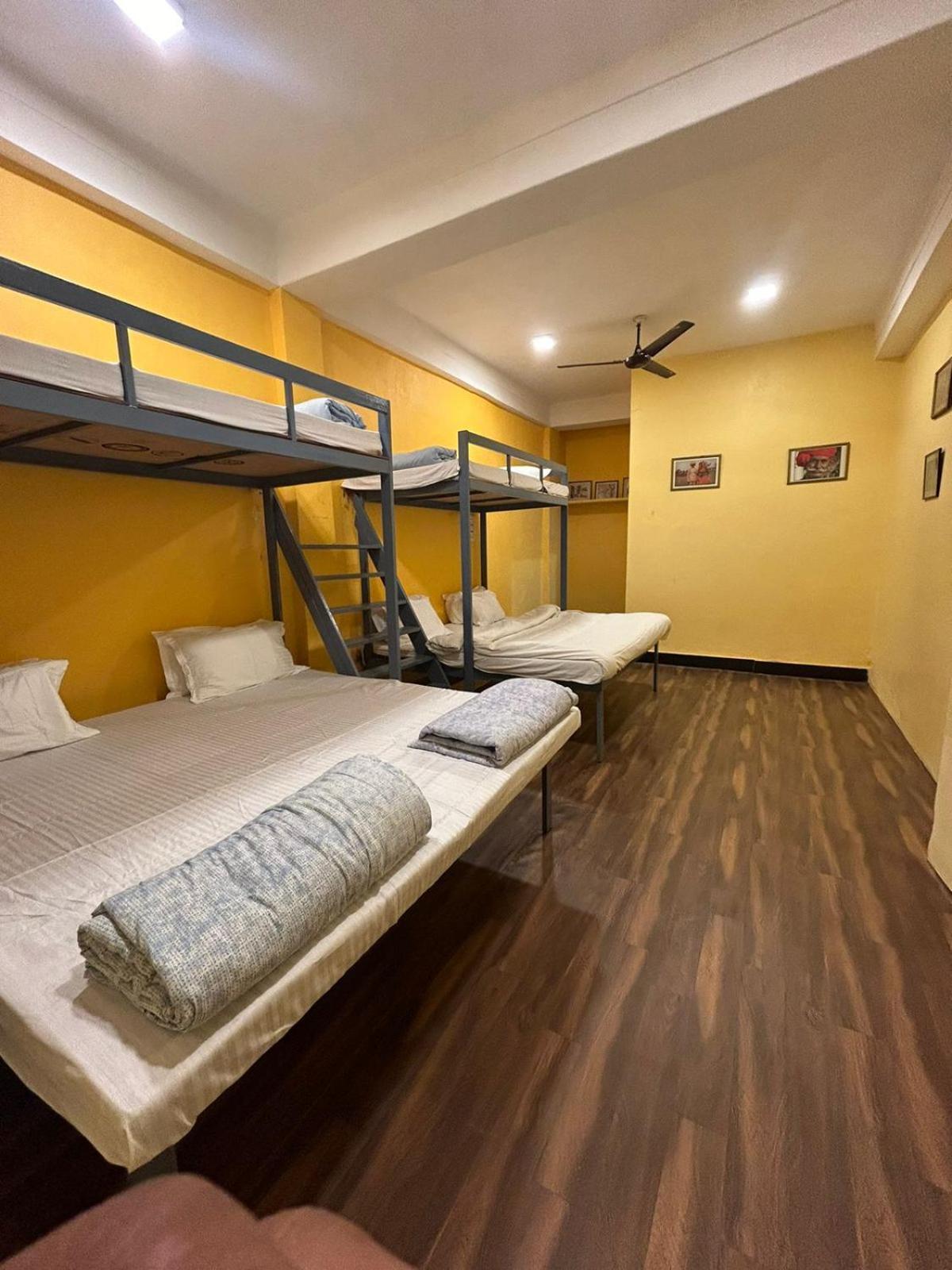 Unplanned Hostel Удайпур Екстер'єр фото