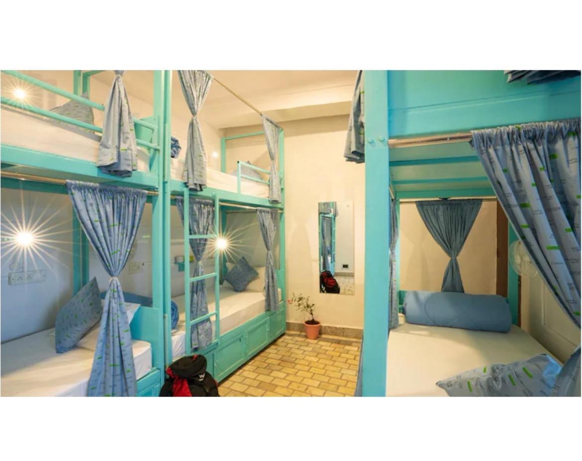 Unplanned Hostel Удайпур Екстер'єр фото